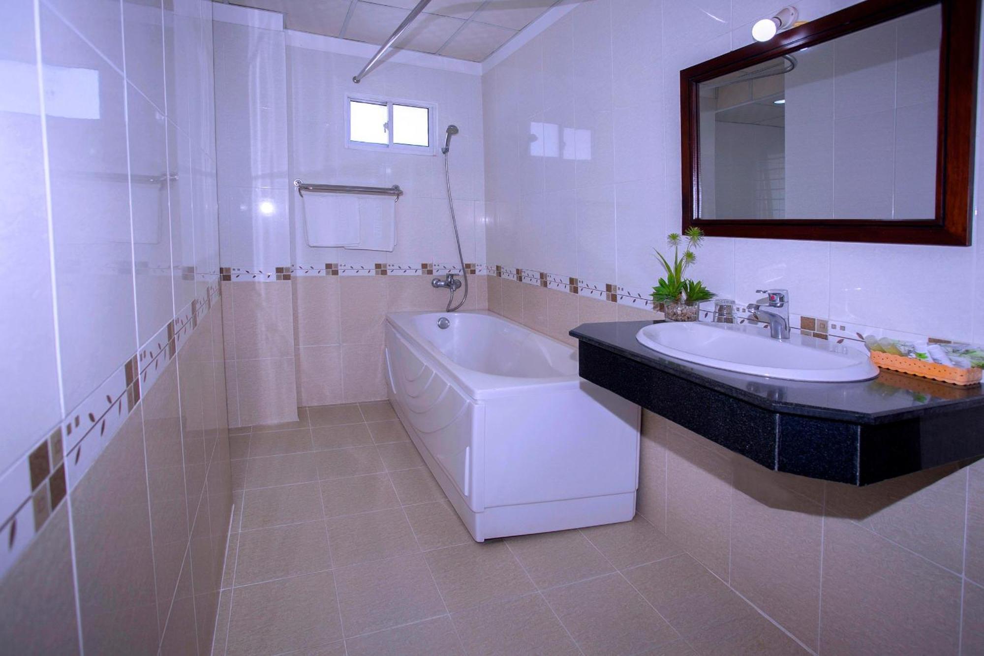 Nice Swan Hotel На Транг Екстериор снимка