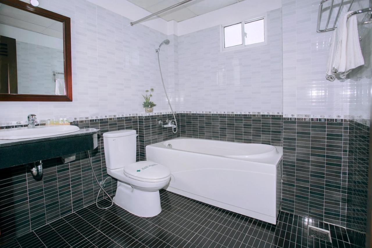 Nice Swan Hotel На Транг Екстериор снимка
