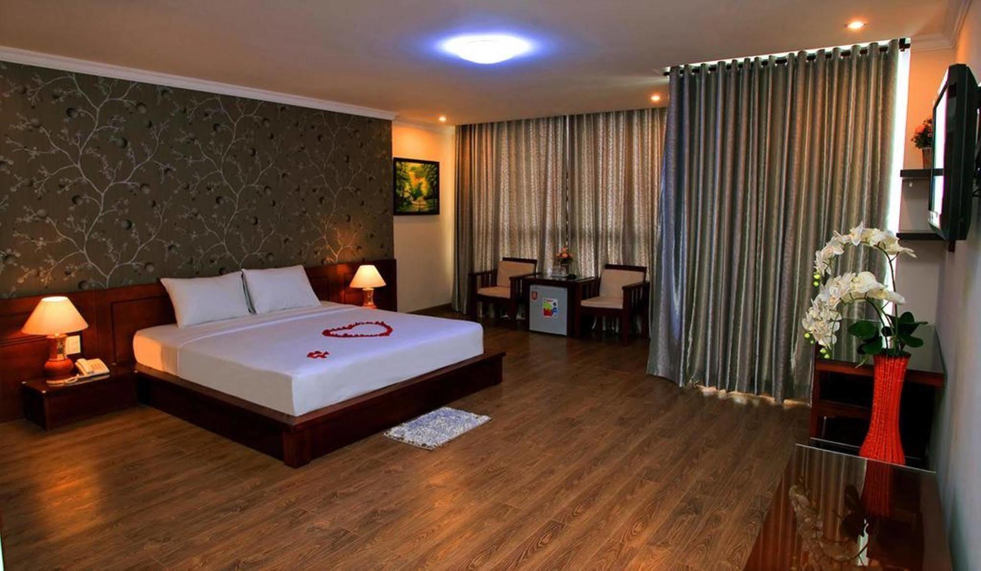 Nice Swan Hotel На Транг Екстериор снимка